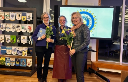 Neumitglieder Jana und Katharina mit unserer Präsidentin Judith